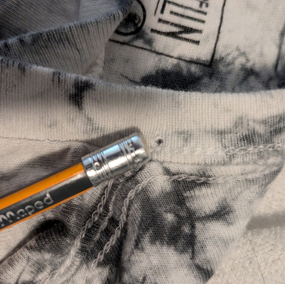 Led Zeppelin:  black grey and white tie-dye T-shirt size L - Picture 4 of 4